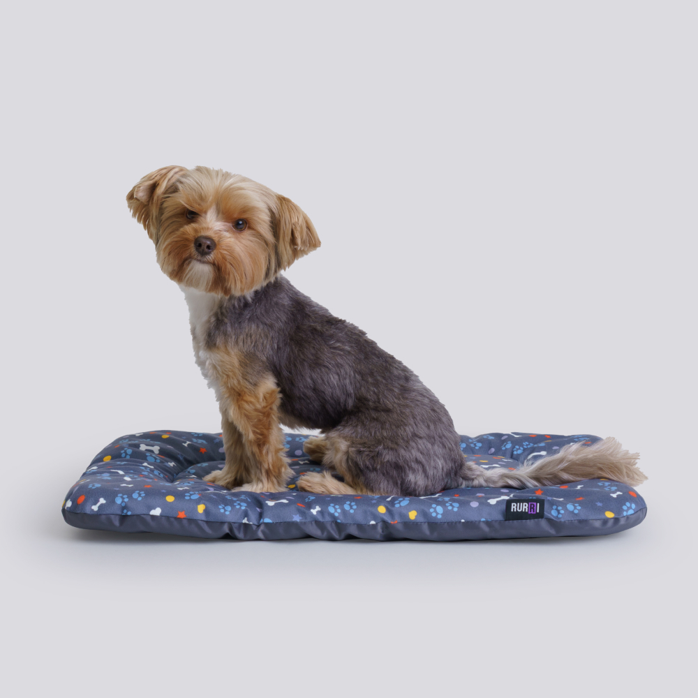 Rurri Матрас для кошек и собак мелких пород Косточки 54х39х4 см серый 1099₽